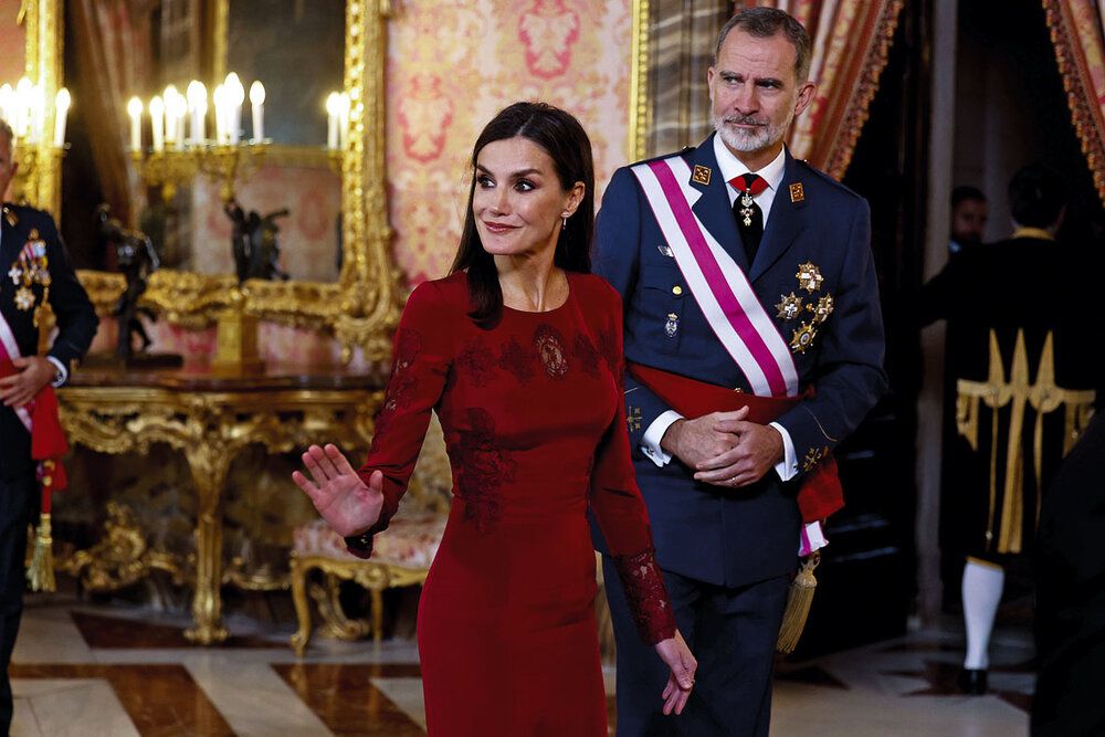 El rey Felipe VI y la reina Letizia durante la celebración de la Pascua Militar en el Palacio Real