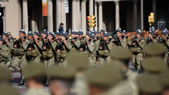 Desfile por el Día del Ejército en 2019, último año de gobierno de Tabaré Vázquez. Foto: Nicolás Celaya / adhocFOTOS Desfile por el Día del Ejército en 2019, último año de gobierno de Tabaré Vázquez. Foto: Nicolás Celaya / adhocFOTOS