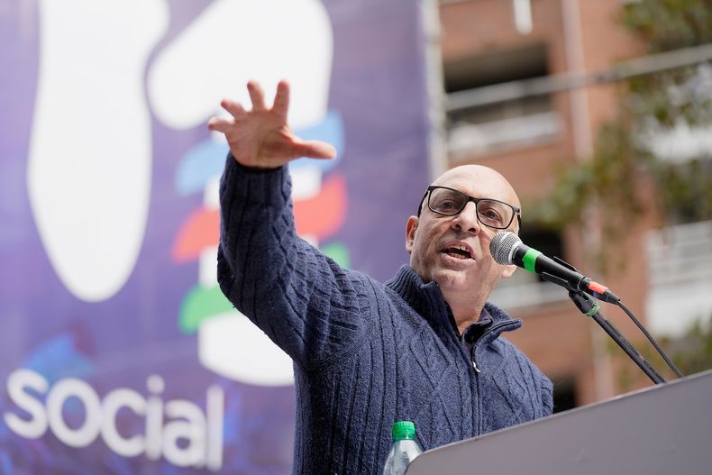 Presidente del PIT-CNT, Marcelo Abdala, durante el acto del Día de los Trabajadores