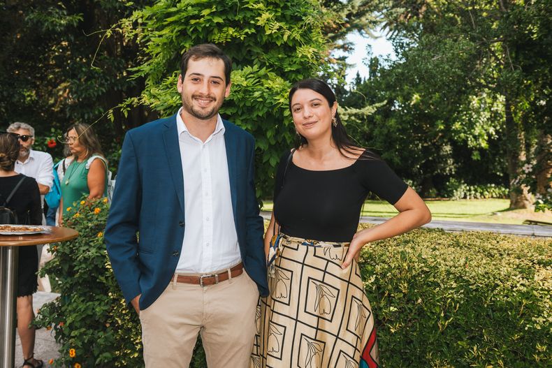 Aparicio Saravia y Julieta Sierra.