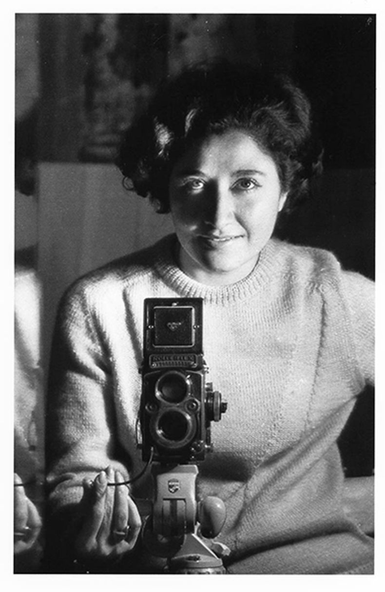 Sara Facio, autorretrato de 1968 Sara Facio / Wikipedia &nbsp;