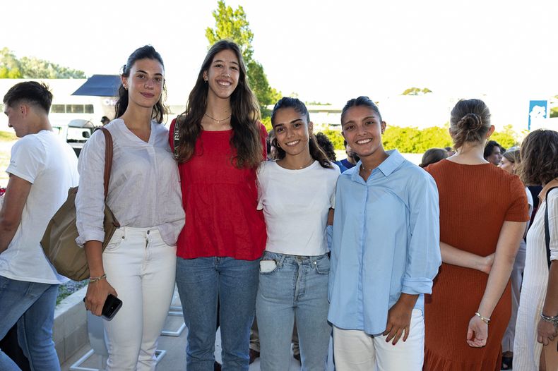 Delfina Rivero, Victoria Ferber, Chiara Martínez y Delfina Paullier