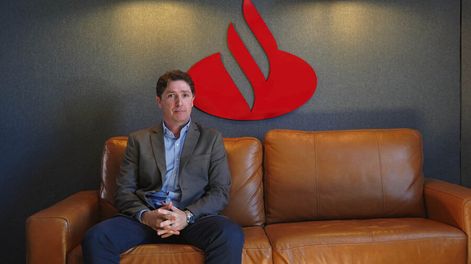 El gerente de Agronegocios del Santander, Pieter Boutmy, en las oficinas de la entidad bancaria