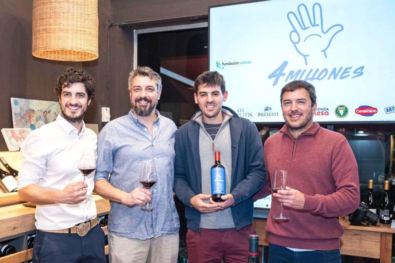 De LCS Uruguay Leonardo Cabrera, director de Vinbutik Julio González, director de Bodega Bresesti Bruno Bresesti y gerente de la Fundación Celeste Daniel Baldi