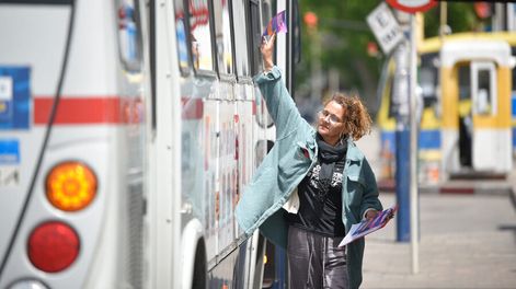 Una jornada de recolección de firmas del PIT-CNT. Foto: PIT-CNT
