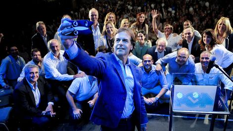 imagen de La política uruguaya ingresó en un camino “irreversible”, donde la batalla también se produce en el terreno virtual