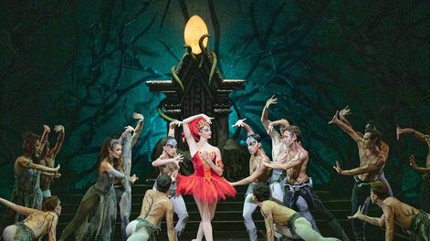 Búsqueda | Rosina Gil en Pájaro de fuego. Foto: Santiago Barreiro