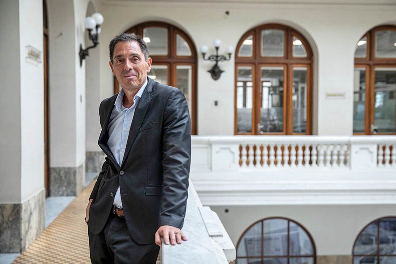 El presidente del Correo Uruguayo, Ivo González