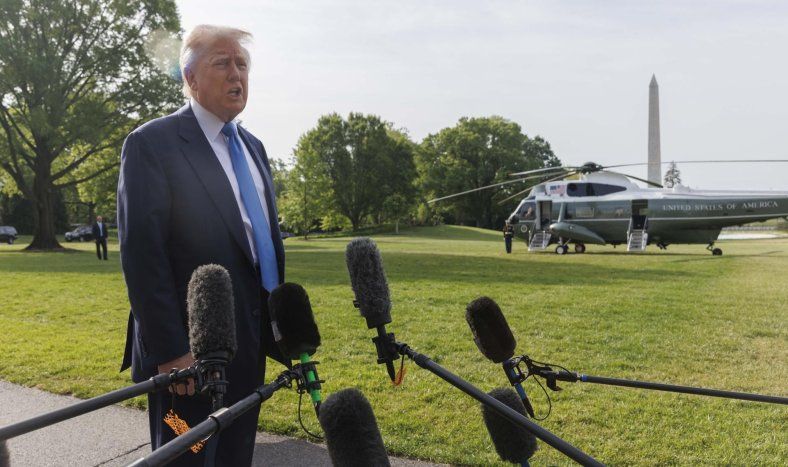 El presidente de Estados Unidos, Donald Trump, parte de Washington para asistir al funeral del papa Francisco