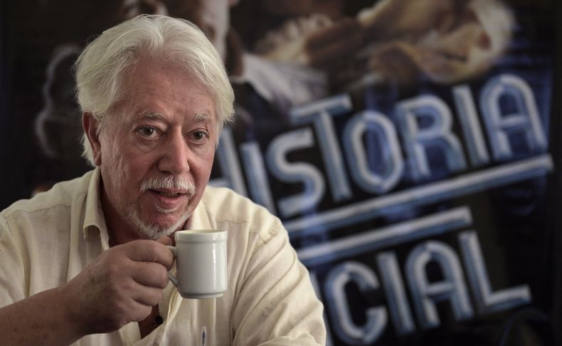 El cineasta argentino Luis Puenzo, director de La historia oficial.