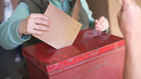 Votación en las elecciones departamentales y municipales de 2025