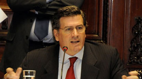 imagen de Bordaberry advierte que la corrupción no solo es recibir sobornos y que incumplir las promesas electorales “deprava” a la política imagen de Bordaberry advierte que la corrupción no solo es recibir sobornos y que incumplir las promesas electorales “deprava” a la política