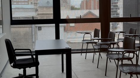 Uno de los salones nuevos de la Facultad de Artes.