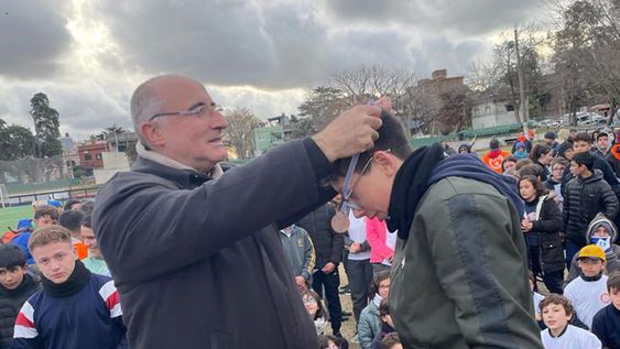 El cardenal Daniel Sturla participa de una jornada de atletismo de Fundación Sophia. El cardenal Daniel Sturla participa de una jornada de atletismo de Fundación Sophia.