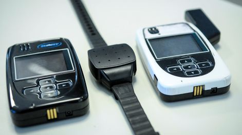 Tobilleras utilizadas para los casos de violencia doméstica en el Centro de Comando Unificado en la Dirección Nacional Guardia Republicana