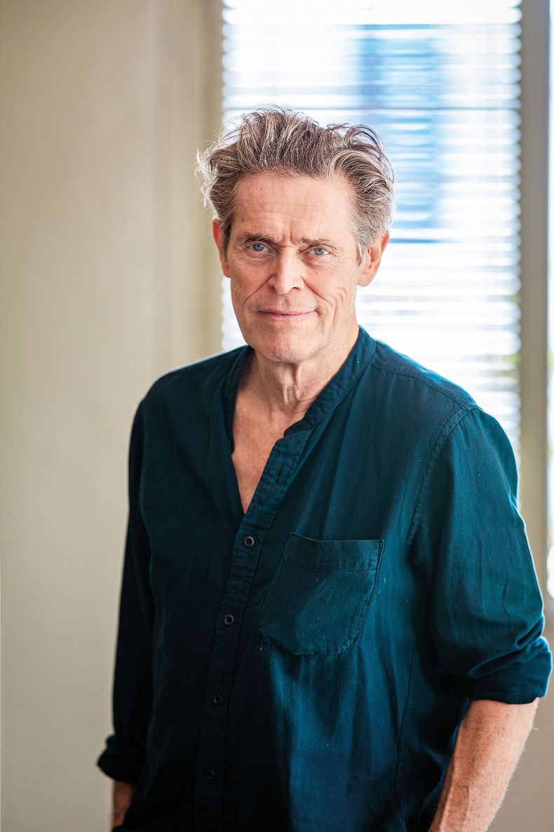 Williem Dafoe posa para Galería.