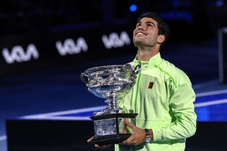 El tenista español Carlos Alcaraz se convirtió en el más joven de la historia en ganar los cuatro torneos de Grand Slam.