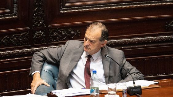 Guido Manini Ríos. Foto: Mauricio Zina / adhocFOTOS Guido Manini Ríos. Foto: Mauricio Zina / adhocFOTOS