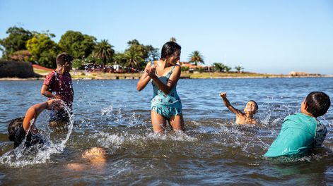 Búsqueda | Para muchos adolescentes, las actividades son una oportunidad para “salir del barrio” y disfrutar de zonas de la ciudad que les son lejanas. Foto: Mauricio Zina