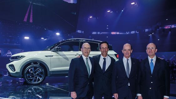 Directores de Julio César Lestido S. A.: Julio, Javier, José y Juan Lestido Directores de Julio César Lestido S. A.: Julio, Javier, José y Juan Lestido