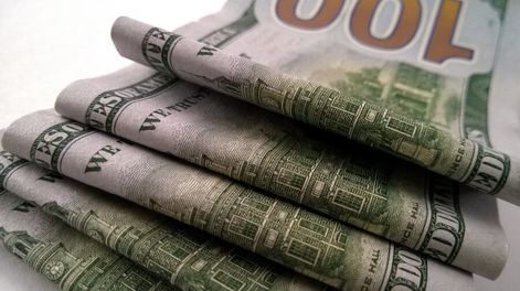 imagen de Asesores aconsejan empezar 2018 apostando a dólar y acciones