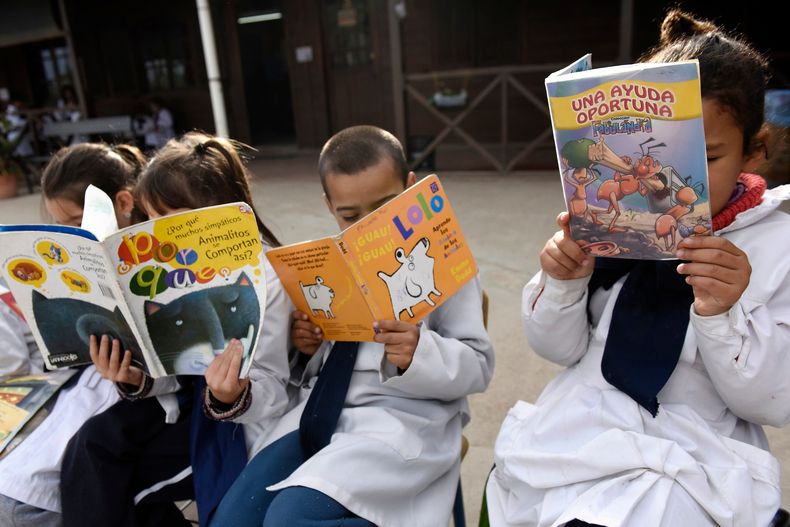Frente a 1990, la expectativa de escolaridad en Uruguay aumentó en cuatro años y medio