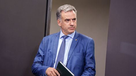 Yamandú Orsi el lunes 29, tras una conferencia de prensa en la Torre Ejecutiva.