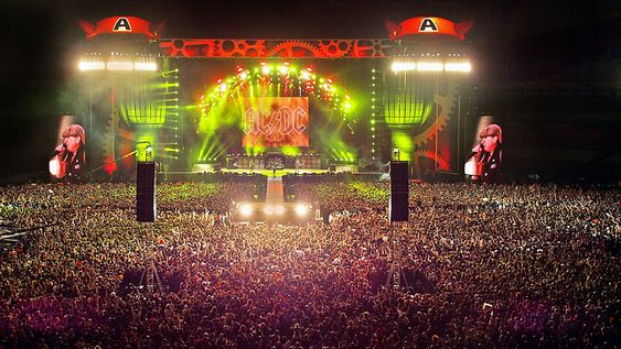 Varias bandas extranjeras y argentinas llevan decenas de miles de personas a sus conciertos en Buenos Aires Varias bandas extranjeras y argentinas llevan decenas de miles de personas a sus conciertos en Buenos Aires