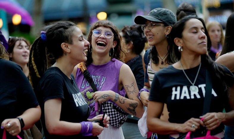 Marcha por el Día Internacional de la Mujer en Montevideo, en 2024