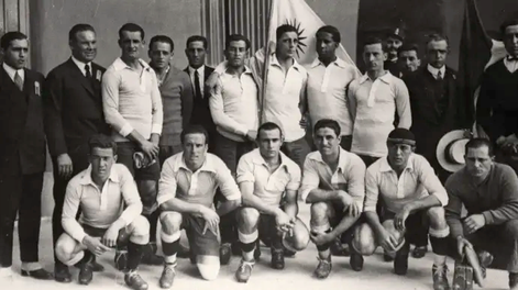La selección uruguaya campeona olímpica de 1924.