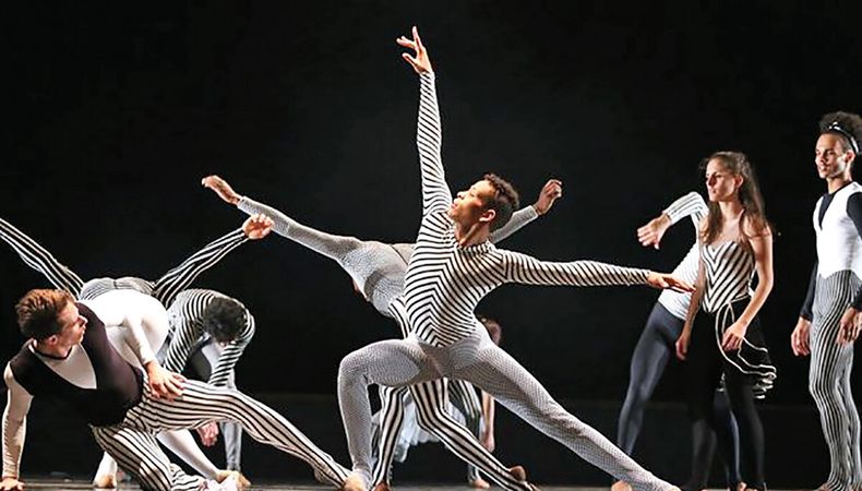imagen de Danza contemporánea del mundo al Teatro Solís, el arte de Guadalupe Ayala, la vuelta de Árbol y otro texto de Zúñiga