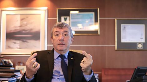 imagen de “Lacalle Pou la tiene superclara”, porque tiene “sensibilidad política”, sin caer en “politiquería ni populismo”