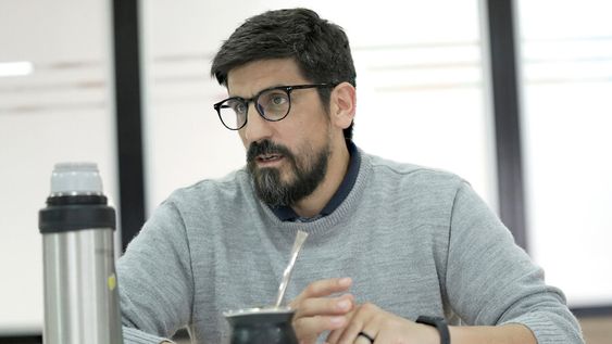 Presidente de la Comisión de Relaciones Internacionales del Frente Amplio, Pablo Álvarez. Foto: Javier Calvelo / adhocFOTOS