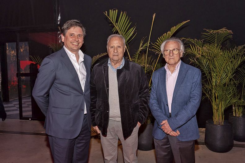 Christian Babirecki con Héctor y Walter Fraga.