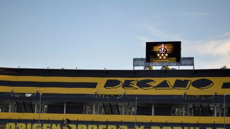 Peñarol inauguró el Campeón del Siglo en 2016, bajo la presidencia de Juan Pedro Damiani. 