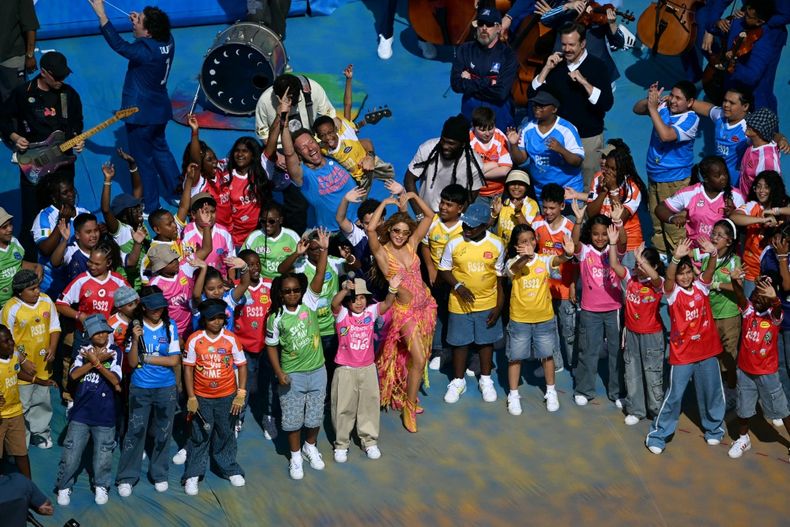Coldplay durante el show intermedio de la final del Mundial 2026.