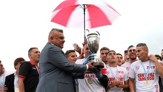 Barracas Central es el equipo del presidente de la AFA desde 2017, Claudio Chiqui Tapia. Barracas Central es el equipo del presidente de la AFA desde 2017, Claudio Chiqui Tapia.