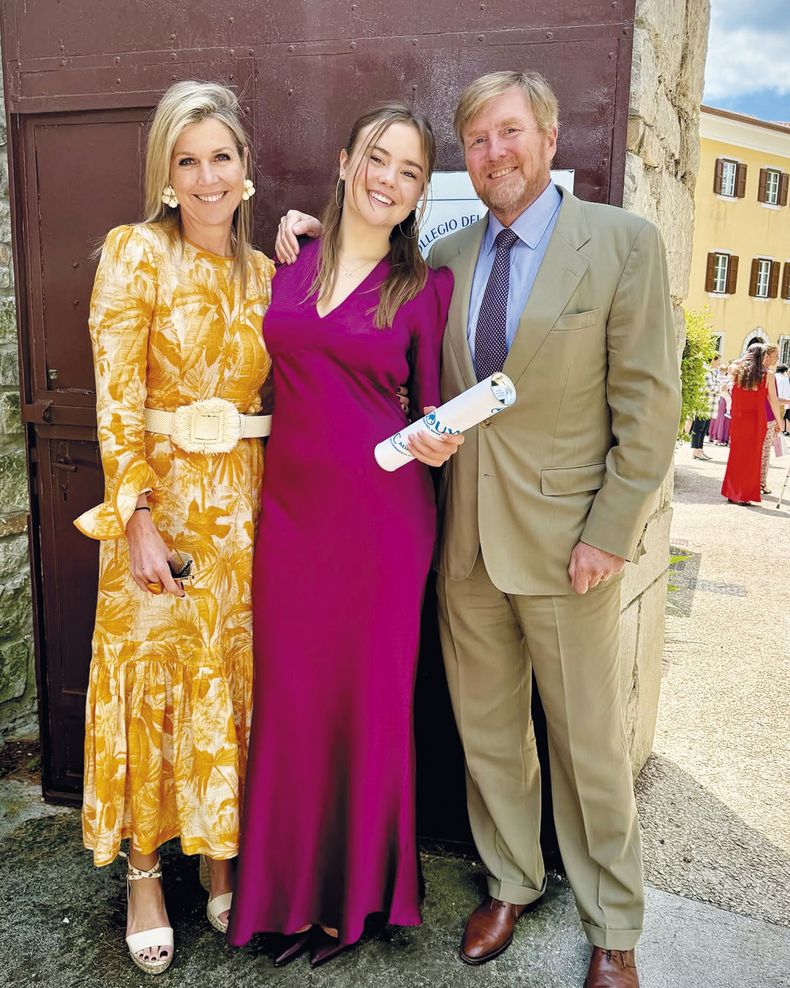 El rey Guillermo y la reina Máxima acompañaron a su hija Ariane en su graduación en Italia&nbsp;