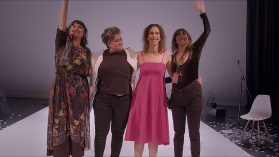 Paula Villalba, Jimena Márquez, Danna Liberman y María Luz Viera en Mamá está acá.