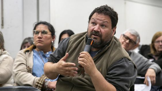 Un vecino de San Ramón en el conversatorio por el Diálogo Social convocado por el gobierno. Un vecino de San Ramón en el conversatorio por el Diálogo Social convocado por el gobierno.