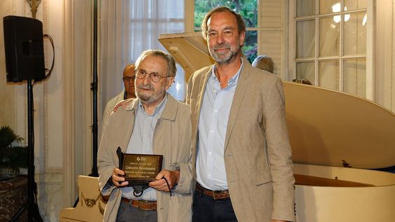 Alcides Abella y Álvaro Risso, presidente de la Cámara Uruguaya del Libro.