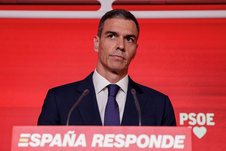 Pedro Sánchez pide perdón ante un escándalo de corrupción dentro de su partido