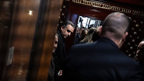 Yamandú Orsi en el Palacio Legislativo, durante un homenaje al exvicepresidente Hugo Fernández Faingold. Yamandú Orsi en el Palacio Legislativo, durante un homenaje al exvicepresidente Hugo Fernández Faingold.