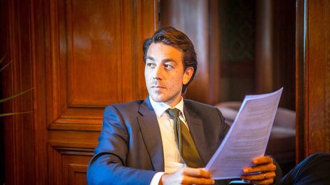 Búsqueda | Juan Sartori en su despacho del Palacio Legislativo: Foto: Facebook