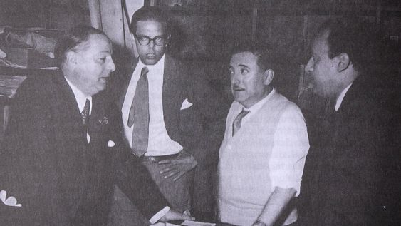 Luis Batlle, su hijo Jorge Batlle, el secretario de redacción de Acción Francisco Llano y el administrador Carlos Fleitas, en 1957. Luis Batlle, su hijo Jorge Batlle, el secretario de redacción de Acción Francisco Llano y el administrador Carlos Fleitas, en 1957.