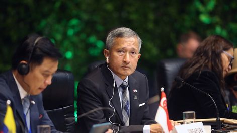 El ministro de Asuntos Exteriores de Singapur, Vivian Balakrishnan, asiste a la reunión de ministros de Asuntos Exteriores durante el primer día de la cumbre del Mercosur en el Museo del Mañana en Río de Janeiro, Brasil, el 6 de diciembre de 2023.