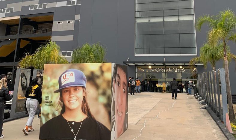 Muestra ‘La última foto’ en las afueras del Campeón del Siglo, el estadio de Peñarol