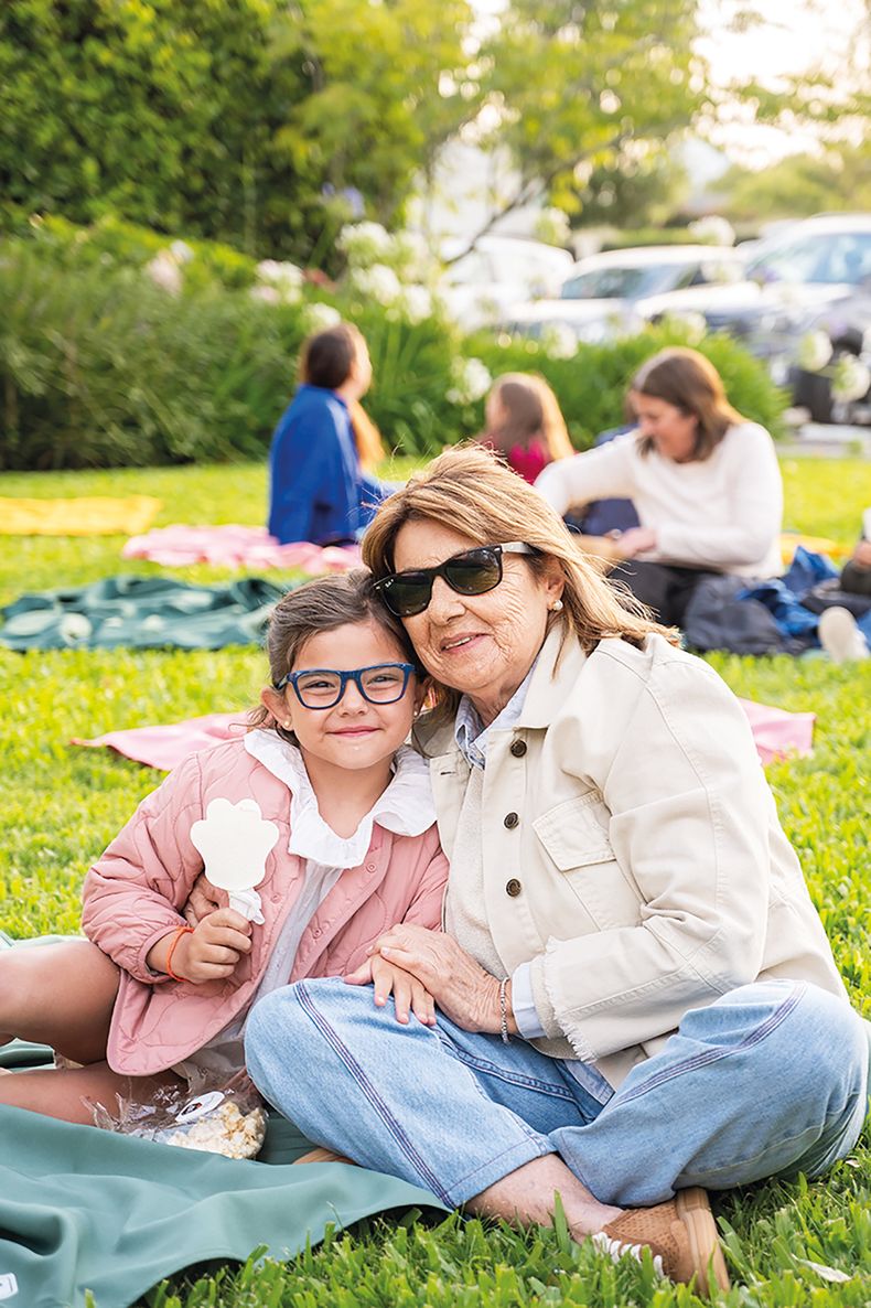 Faustina Soler y Ana Correa.