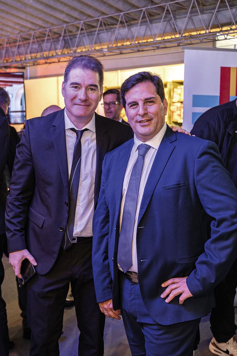 Alejandro Weisz con el presidente de la Cámara de Comercio Uruguay-Israel Simón Waisrub