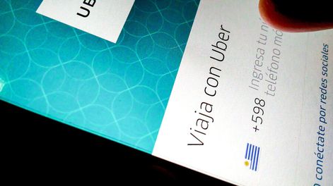 Fueron 25 las plataformas contribuyentes a la DGI en 2022. Foto: Javier Calvelo, adhocFOTOS